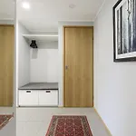 Διαμέρισμα By The Old Town, New & Modern, 2 Bedroom Easy Access By Car, Free Parking *