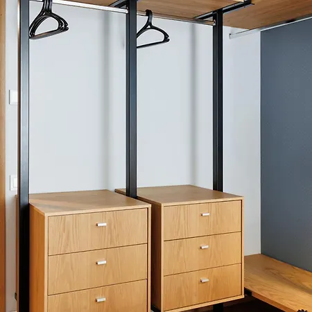 By The Old Town, New & Modern, 2 Bedroom Easy Access By Car, Free Parking アパート