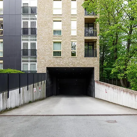 By The Old Town, New & Modern, 2 Bedroom Easy Access By Car, Free Parking Tallin
