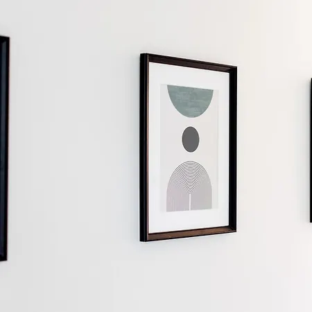 By The Old Town, New & Modern, 2 Bedroom Easy Access By Car, Free Parking アパート タリン