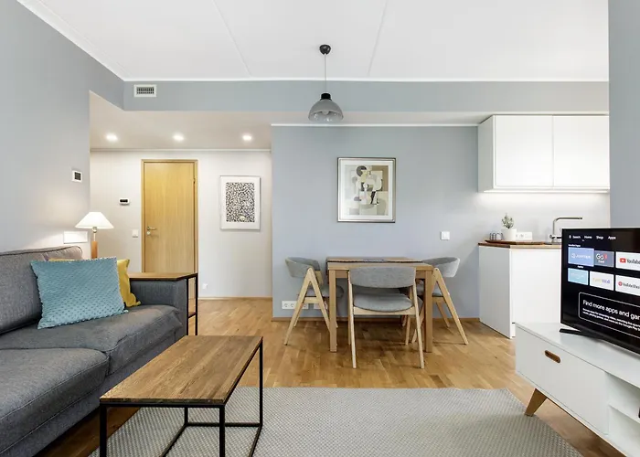 By The Old Town, New & Modern, 2 Bedroom Easy Access By Car, Free Parking Tallinn