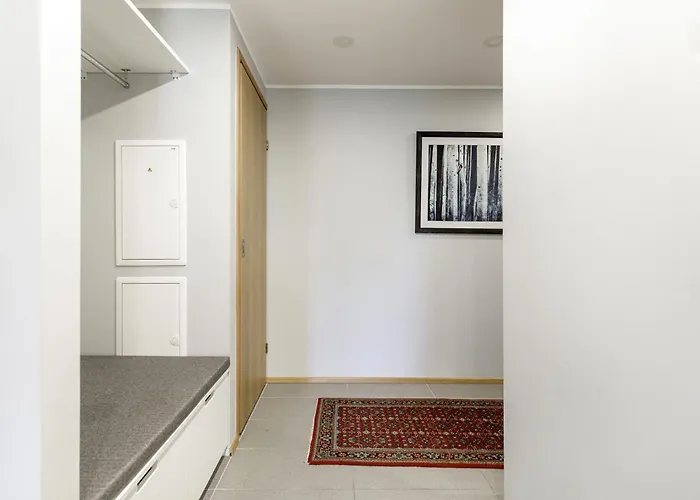 Apartmán By The Old Town, New & Modern, 2 Bedroom Easy Access By Car, Free Parking Tallinn