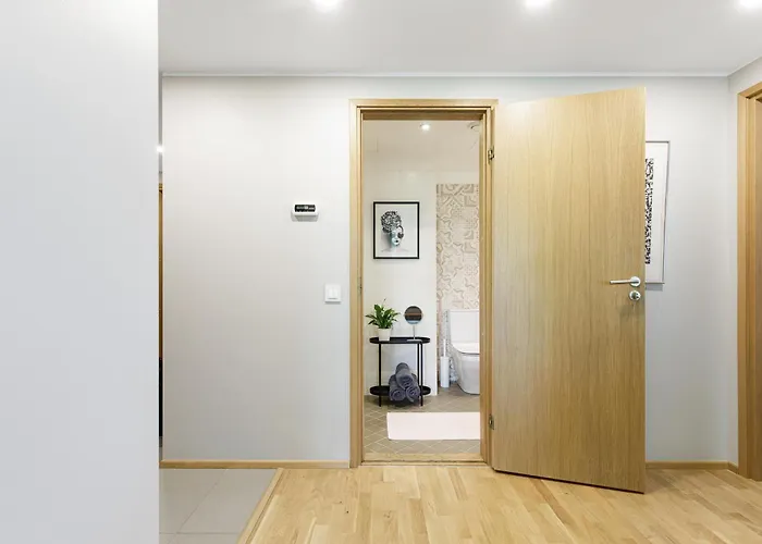 By The Old Town, New & Modern, 2 Bedroom Easy Access By Car, Free Parking Apartmán Tallinn