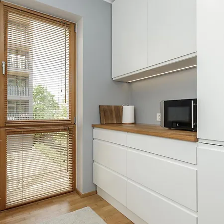 By The Old Town, New & Modern, 2 Bedroom Easy Access By Car, Free Parking * Tallinn